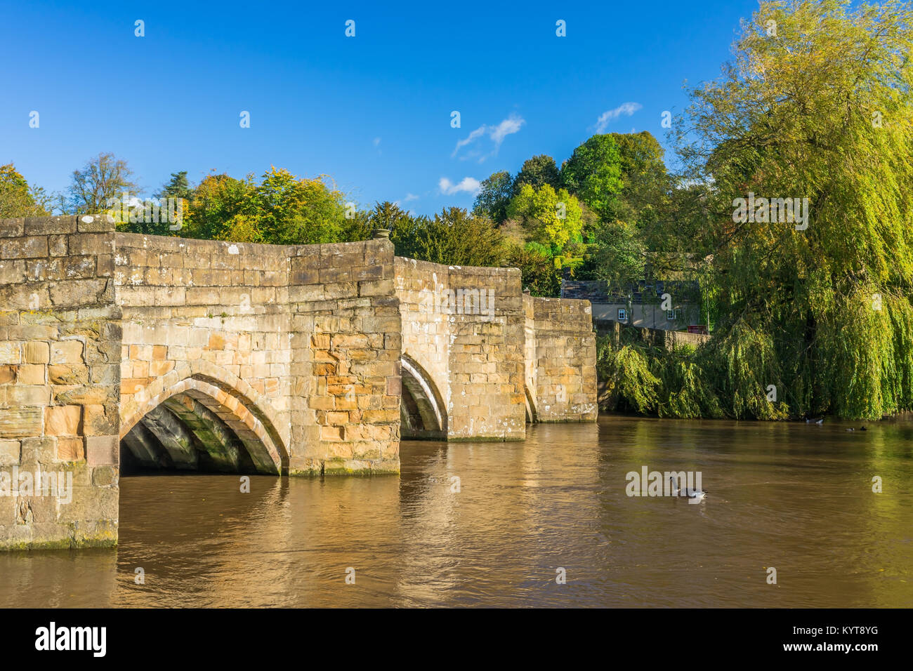 The old bridge that crosses the river Wye in Bakewell Stock Photo