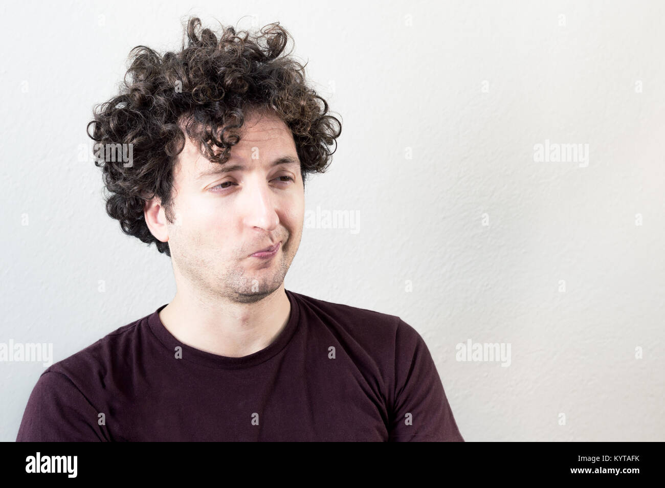 Middle eastern curly hair man hi-res stock photography and images - Alamy