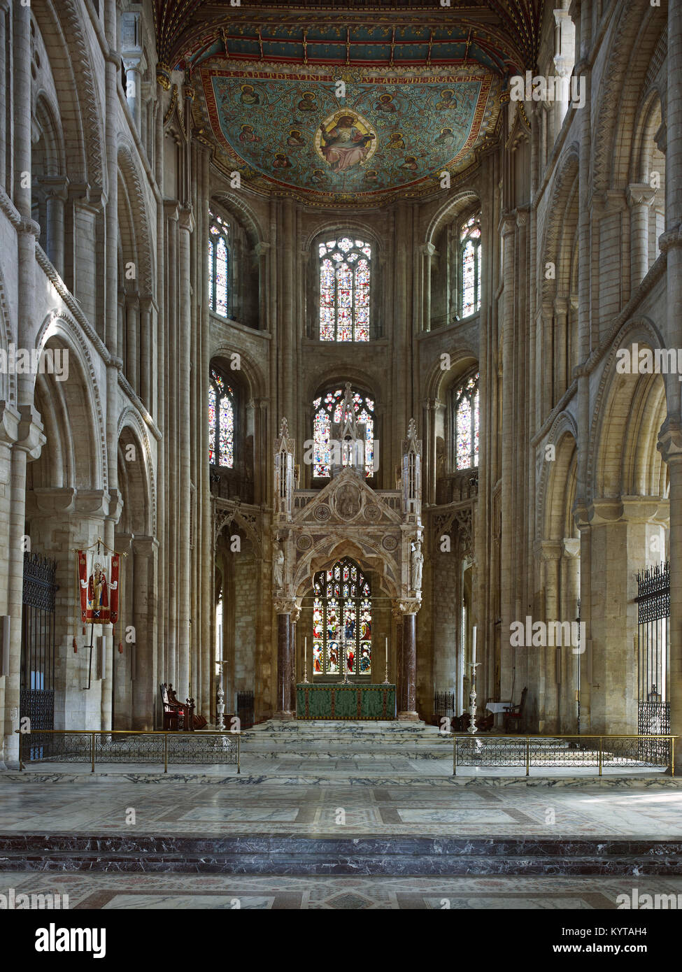 Peterborough Cathedral. Presbytery looking east  to semicircular apse. Victorian alabaster baldacchino of 1893-4 by J.L. Pearson Stock Photo