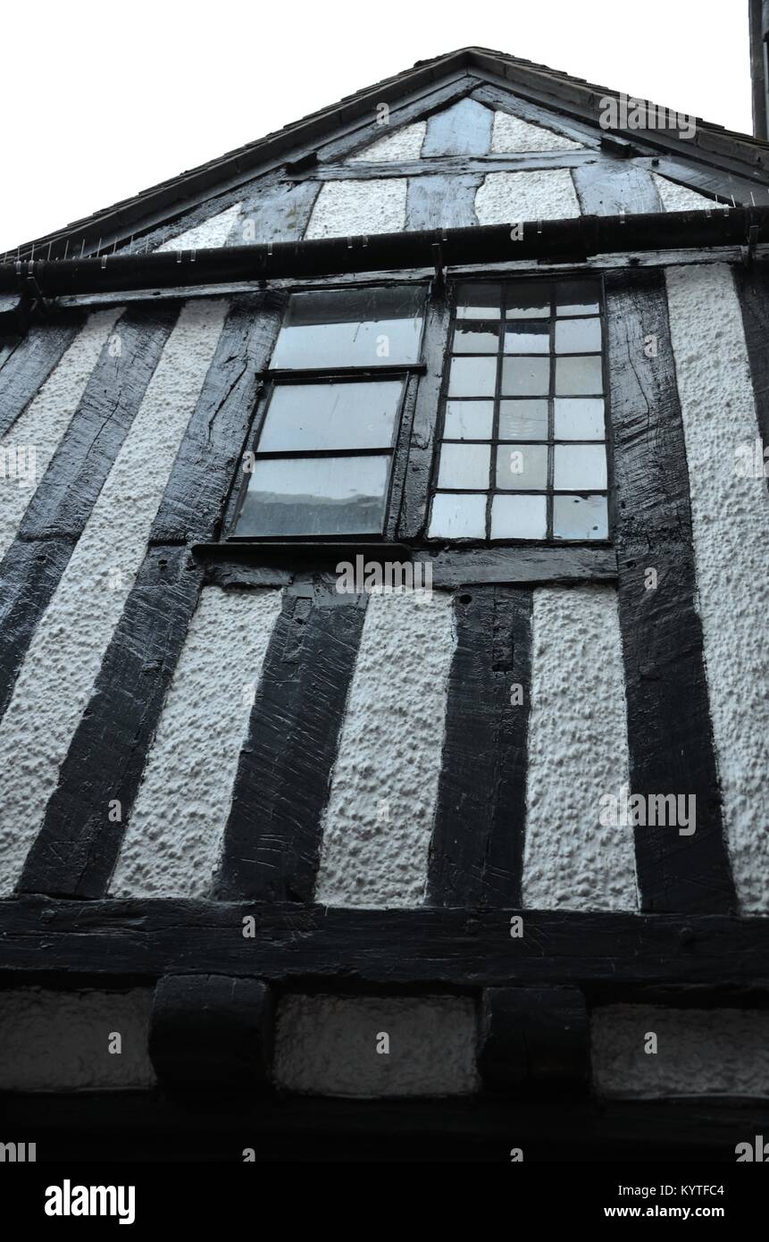 Black and white Tudor House Stock Photo - Alamy