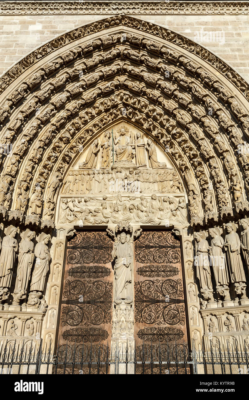 Doors, Notre Dame Cathedral, Paris, France Stock Photo Alamy