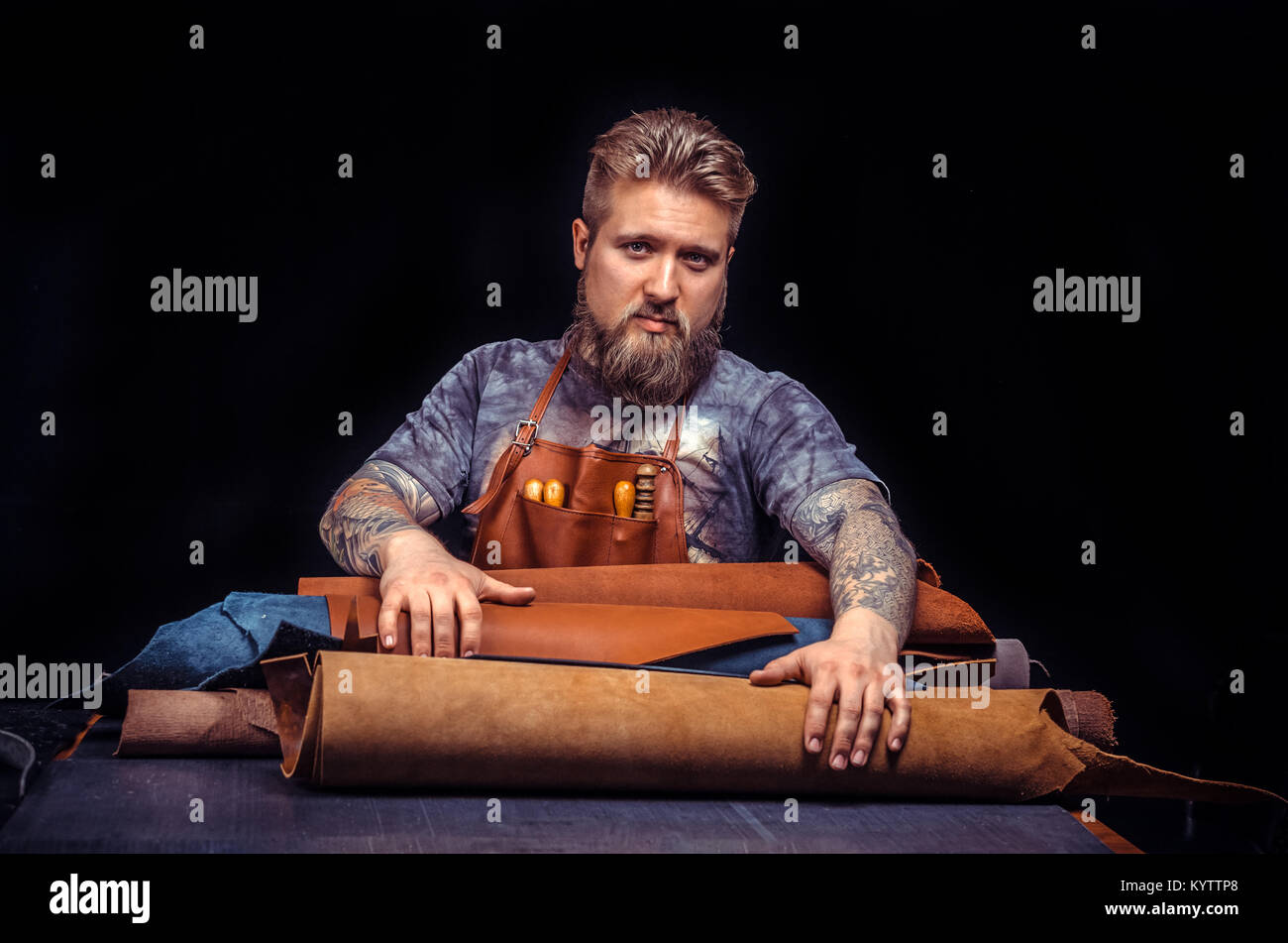 Process making leather goods hi-res stock photography and images - Alamy