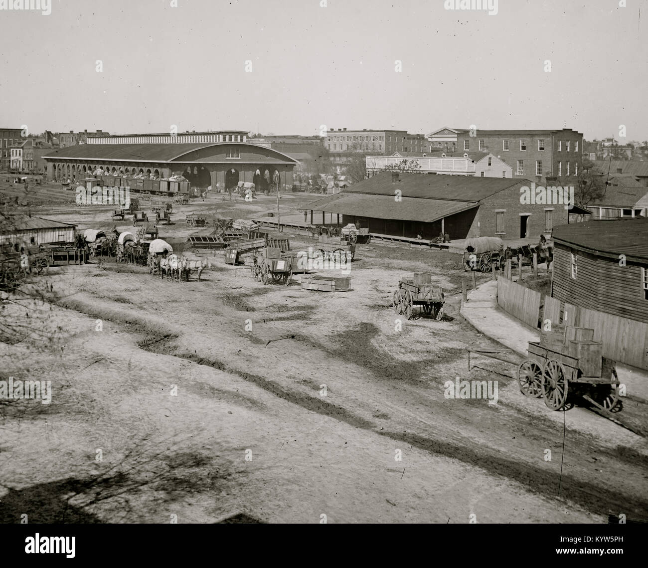 Atlanta, Ga. Railroad depot and yard; Trout House and Masonic Hall in background Stock Photo