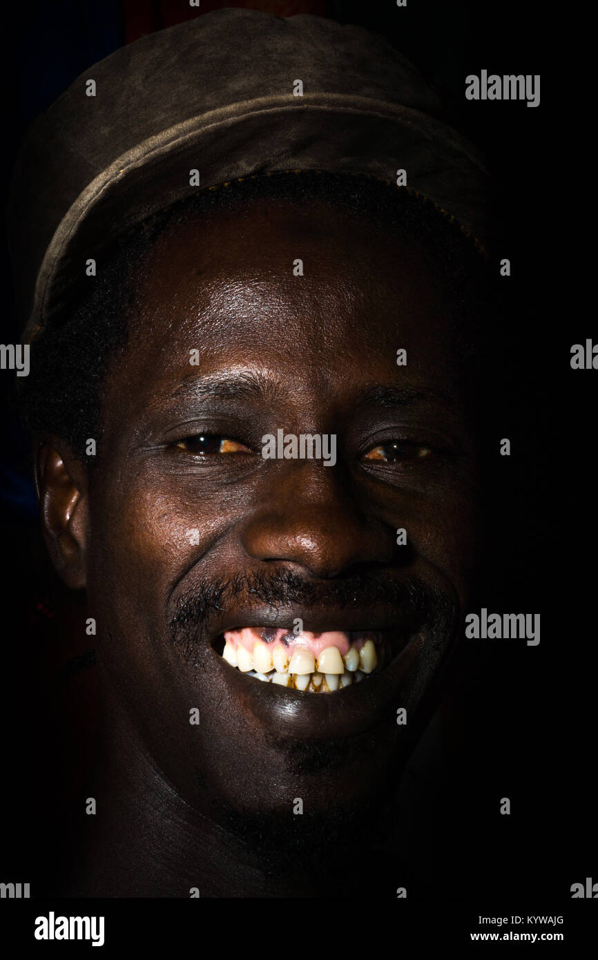 Man africa headshot hi-res stock photography and images - Alamy
