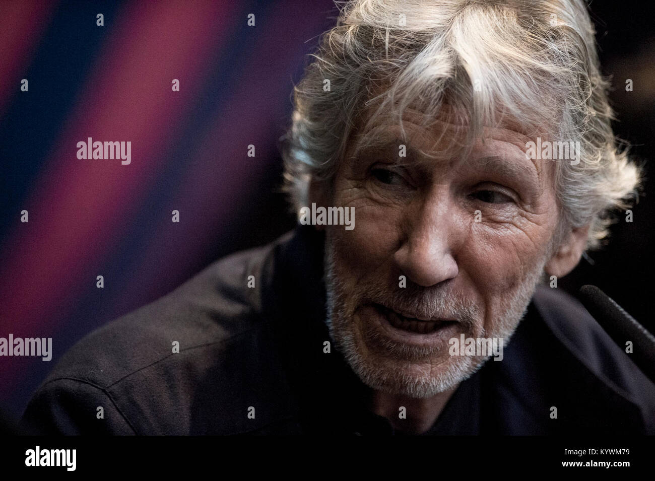 Rome, Italy. 16th Jan, 2018. Roger Waters and Nick Mason of Pink Floyd with the mayor of Rome Virginia Raggi pose for photographers during a press conference of the 'The Pink Floyd Exhibition: Their Mortal Remains' at the MACRO Museum in central Rome on January 16, 2018. Credit: Daimages Photo Agency/Alamy Live News Stock Photo