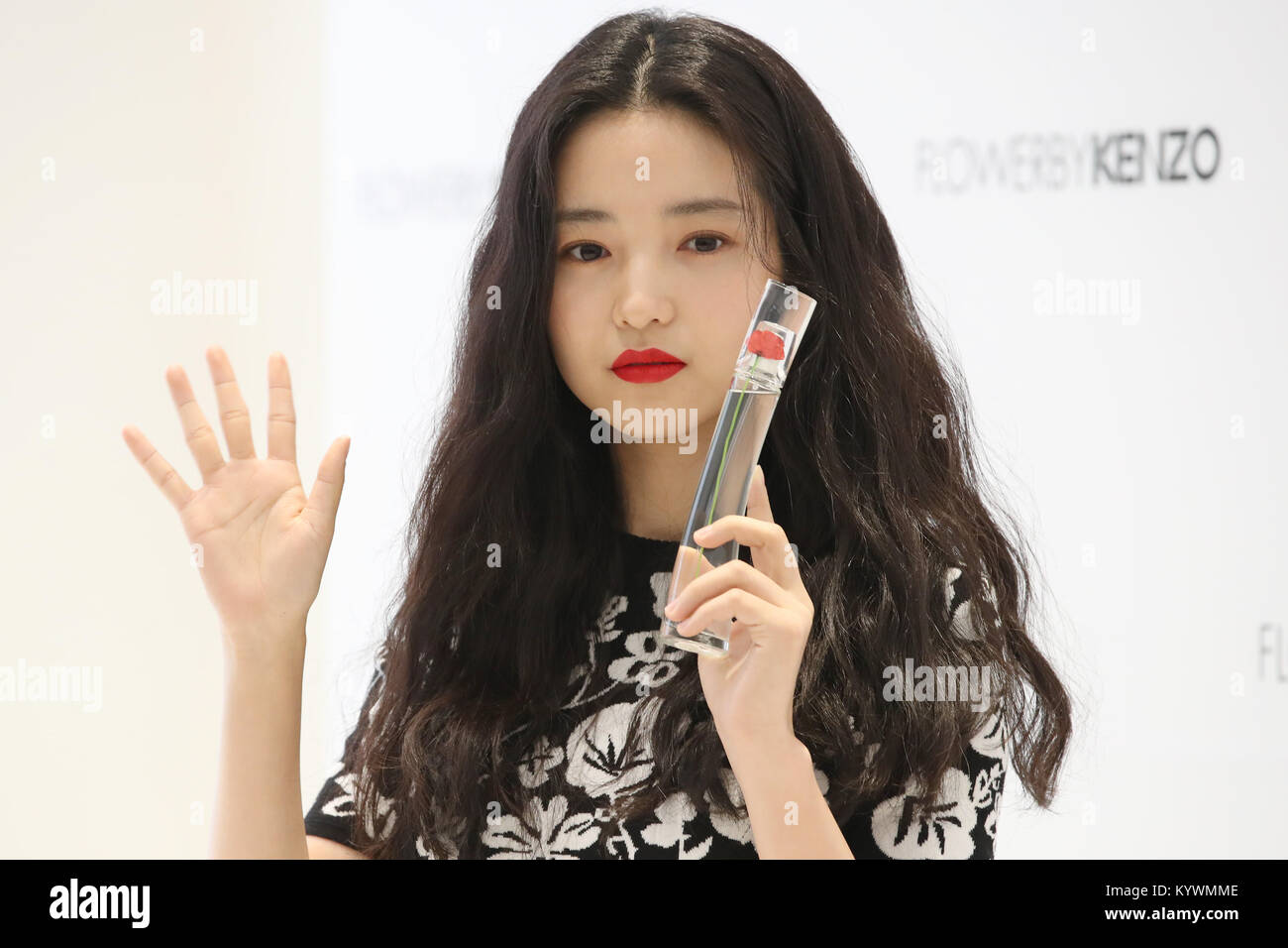 Flower by kenzo actress 2018 sales