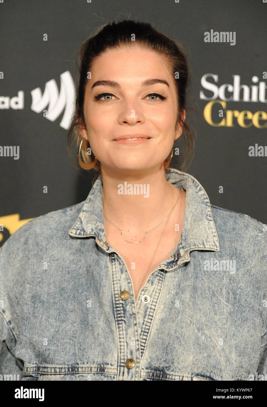 Annie murphy hi-res stock photography and images - Alamy