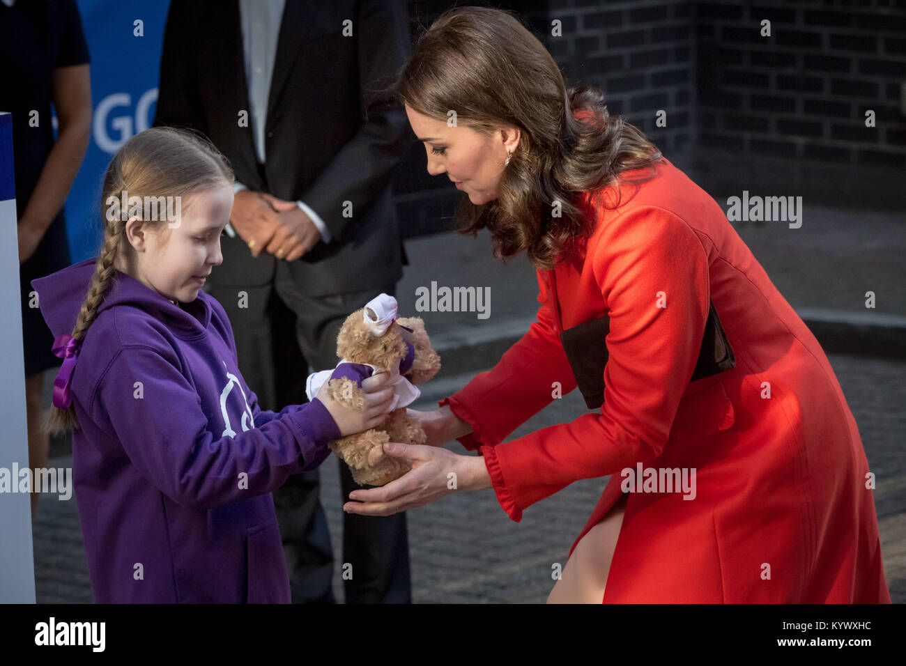London, UK. 17th Jan, 2018. The Duchess of Cambridge is given teddy bear gifts by nine year old Ava Watt a patient at Great Ormond Street Hospital who has been treated for cystic fibrosis since birth. The Duchess's visit will officially open the Mittal Children's Medical Centre, home to the new Premier Inn Clinical Building. Credit: Guy Corbishley/Alamy Live News Stock Photo