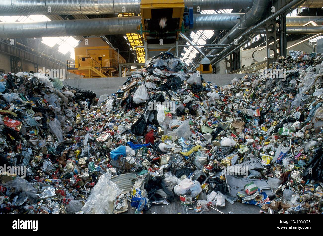 Rubbish solid waste management landfill hires stock photography and