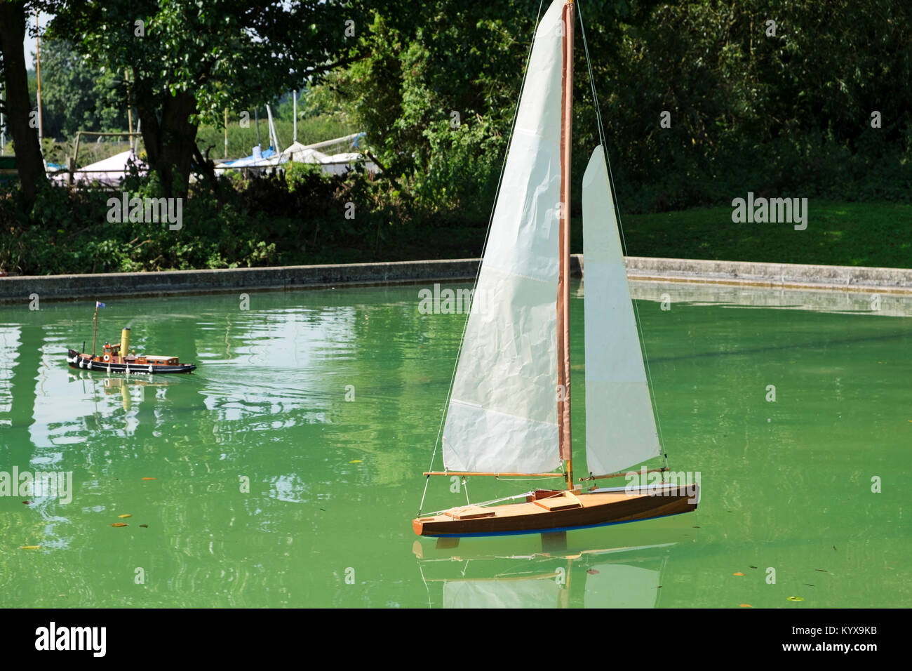 Radio Control Sailboating at Wickham Park