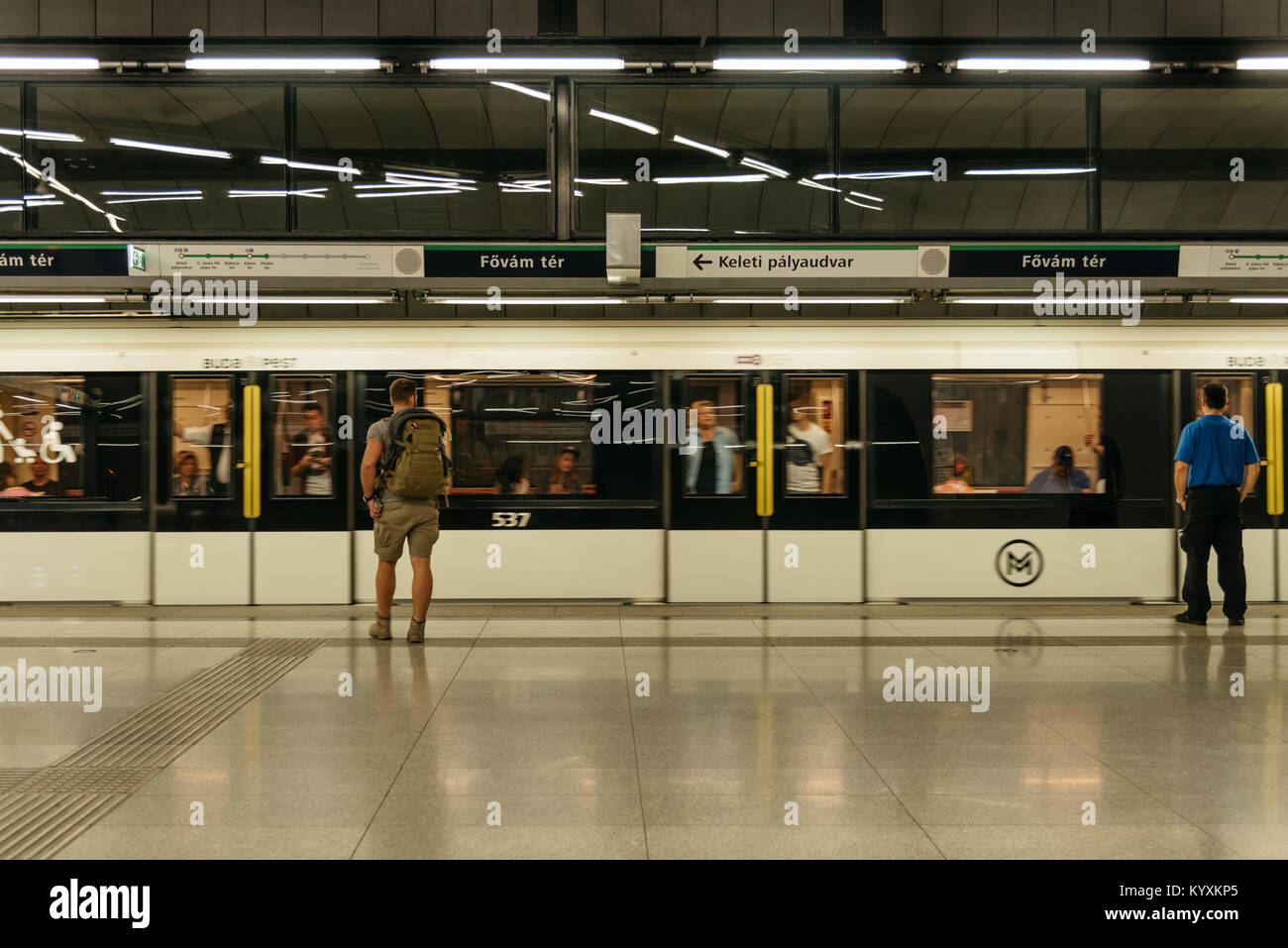 budapest-hungary-august-14-2017-interior-view-of-fovam-ter-a