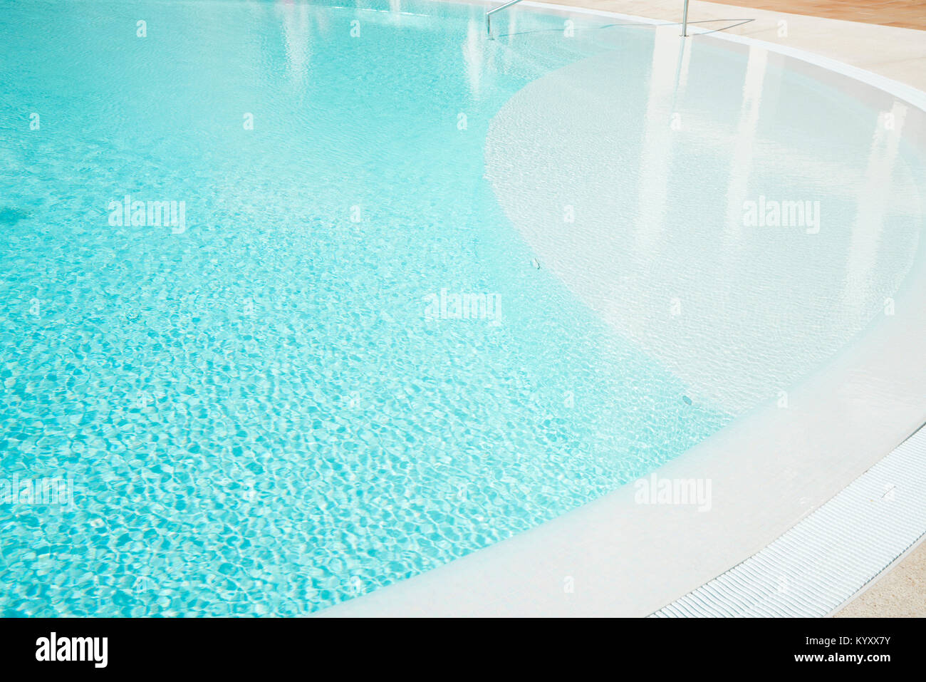 Pool View High Pool clean hi-res stock photography and images - Alamy