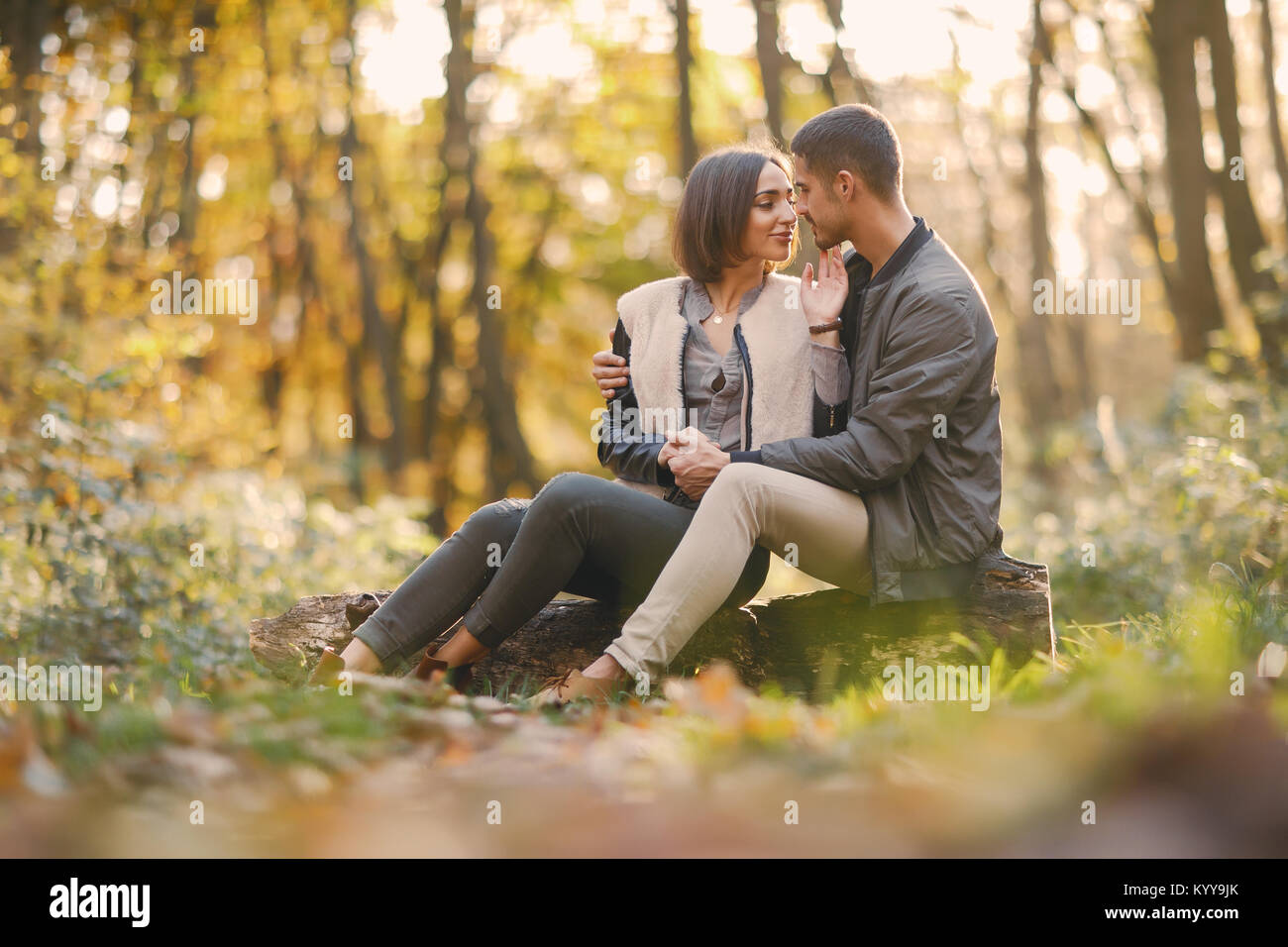 couple in the park Stock Photo - Alamy