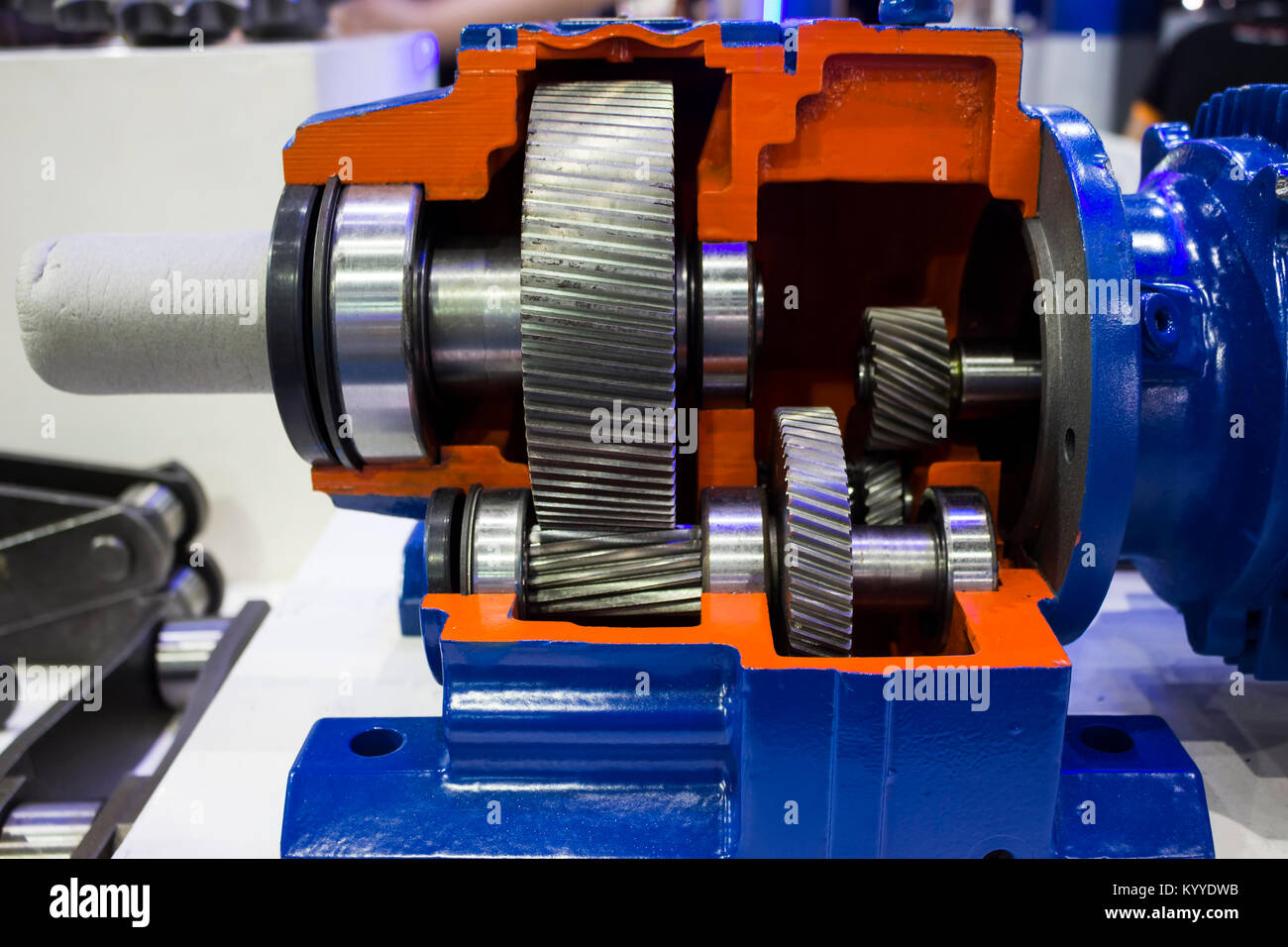 Cross Section of Gear pump showing components Stock Photo Alamy
