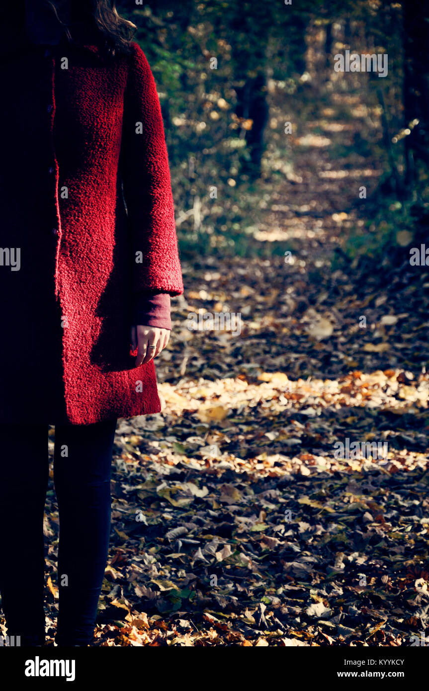 Woman path forest hi-res stock photography and images - Alamy