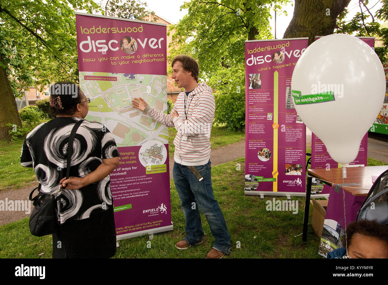Informing local residents about regeneration of the Ladderswood housing
