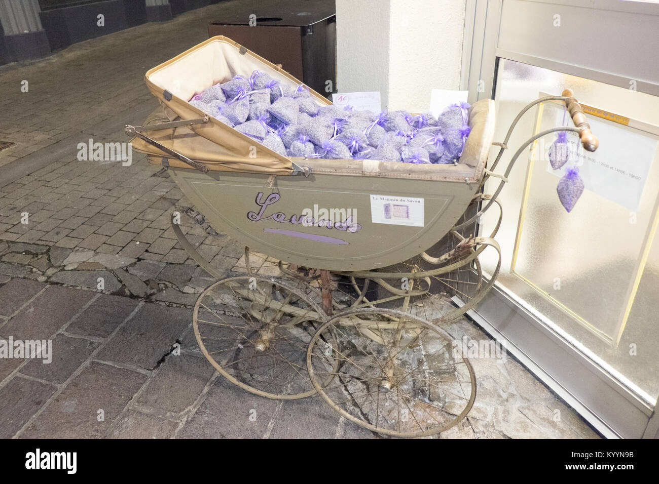 Le Magasin du Savon,The Shop of Soap,soap shop,window,display,with,vintage,pram,and,lavender,Carcassonne,Aude,Department,France,French,Europe,European Stock Photo