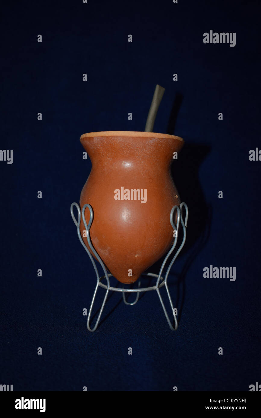 African wooden drums hi-res stock photography and images - Alamy