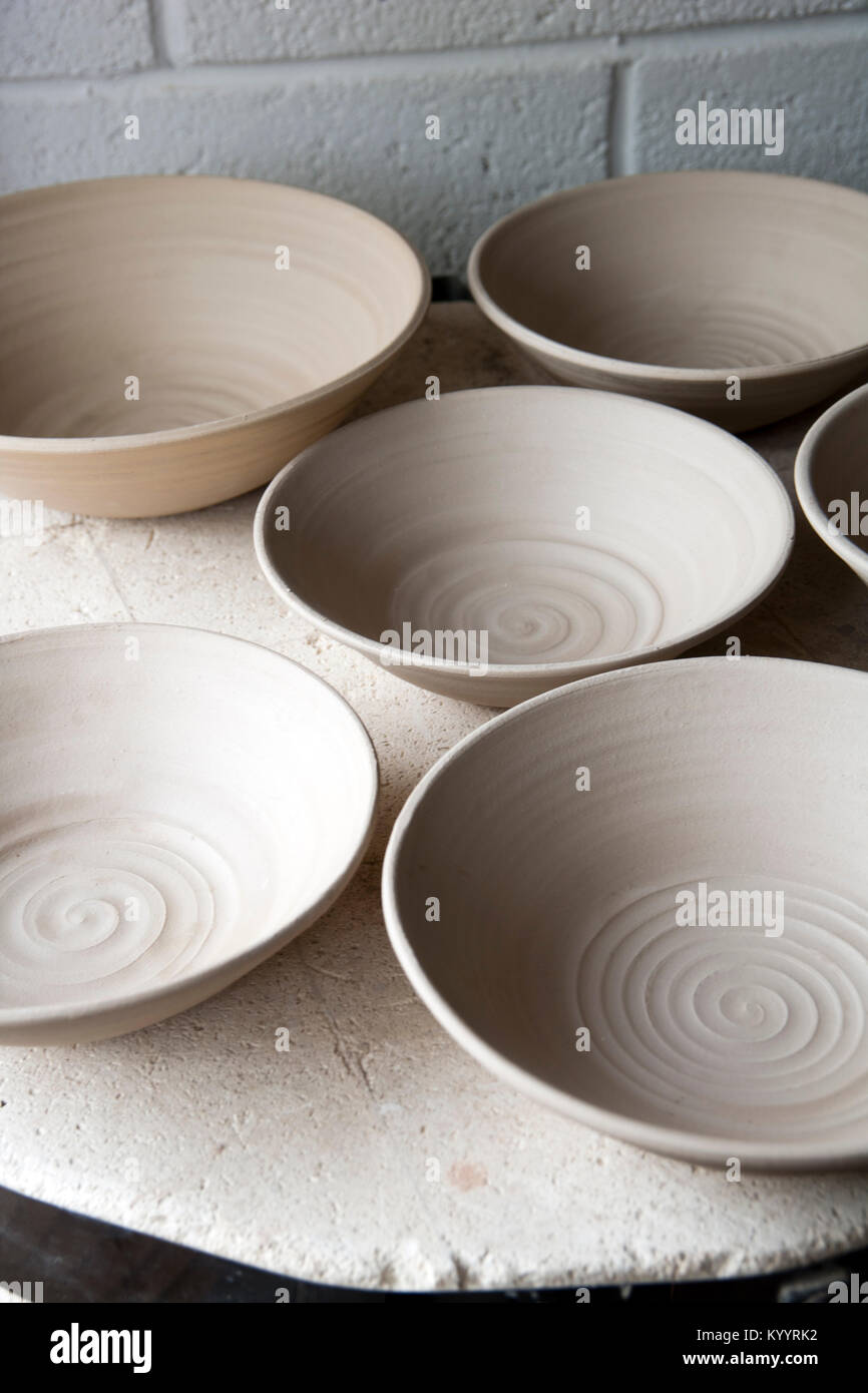 Kiln pottery fire hires stock photography and images Alamy
