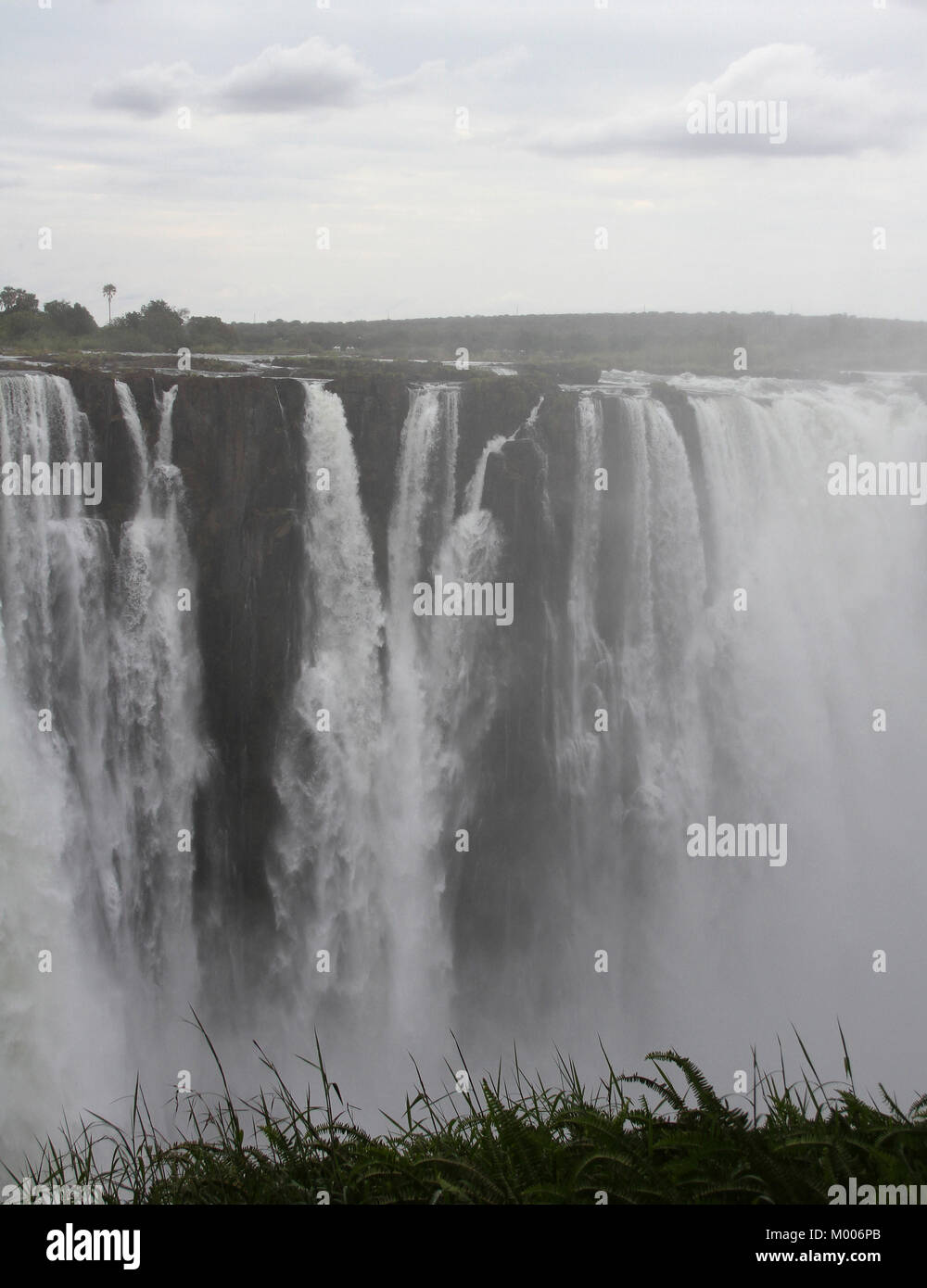 Main falls, Mosi-Oa-Tunya, Victoria Falls, Zimbabwe. Stock Photo