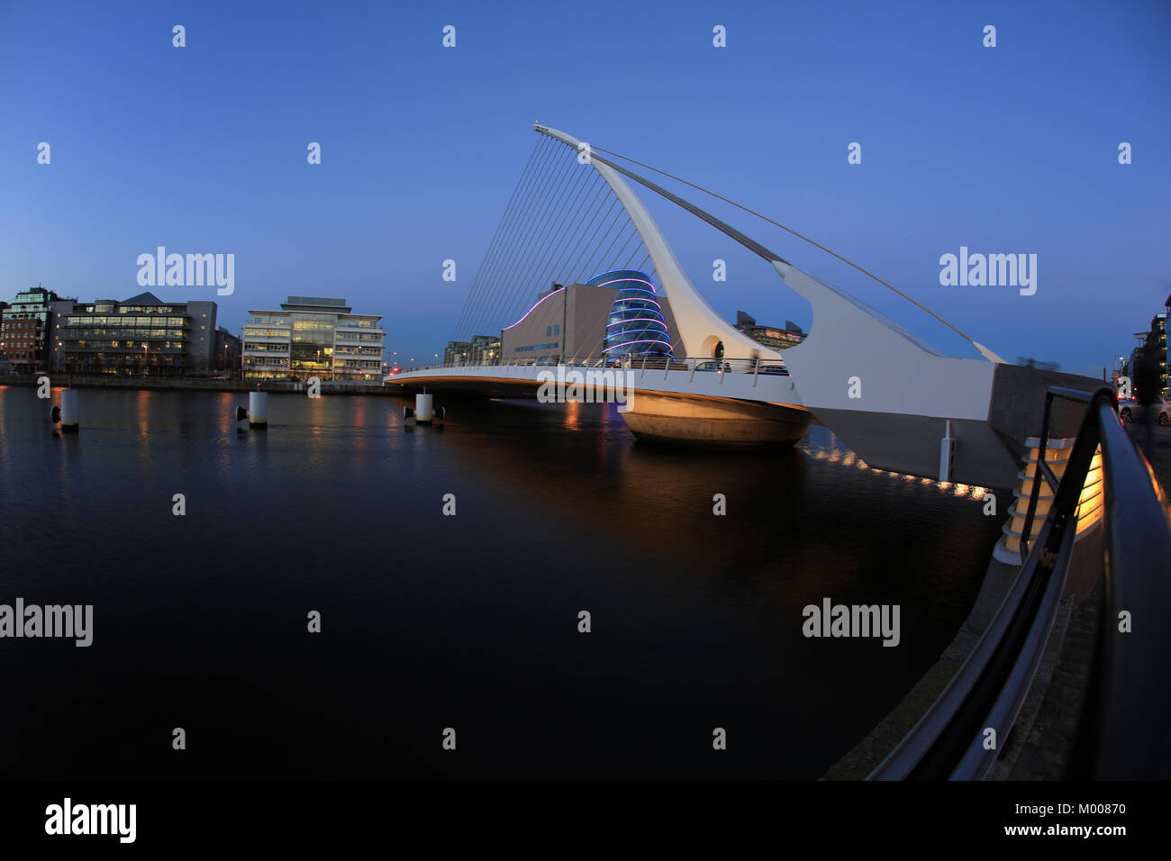 samuel beckett bridge river liffey dublin ireland Stock Photo - Alamy