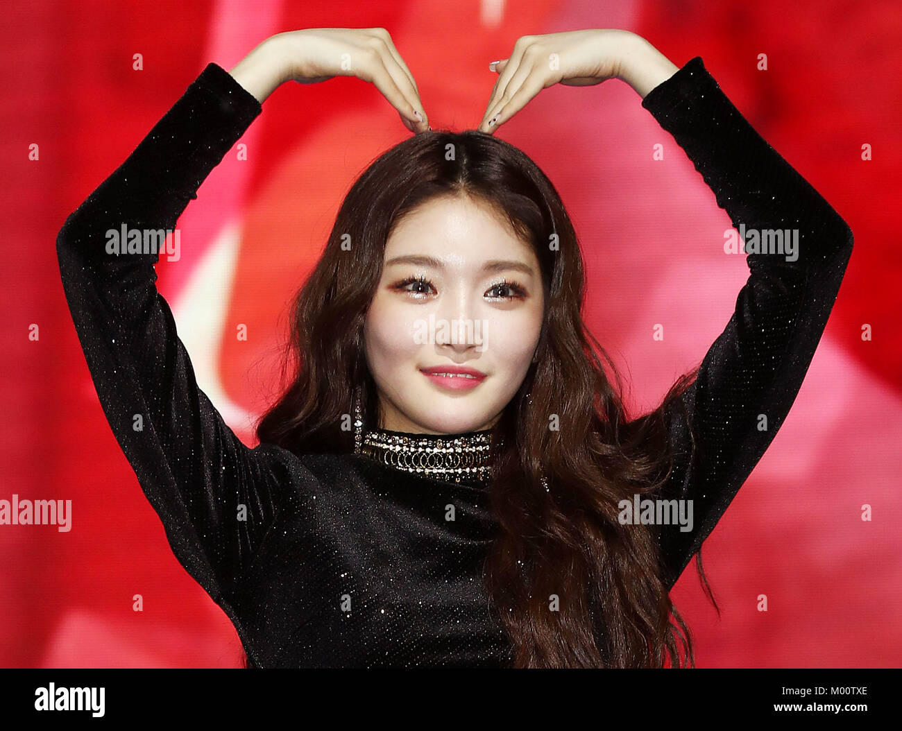 18th Jan, 2018. S. Korean singer Chungha South Korean singer Chungha ...