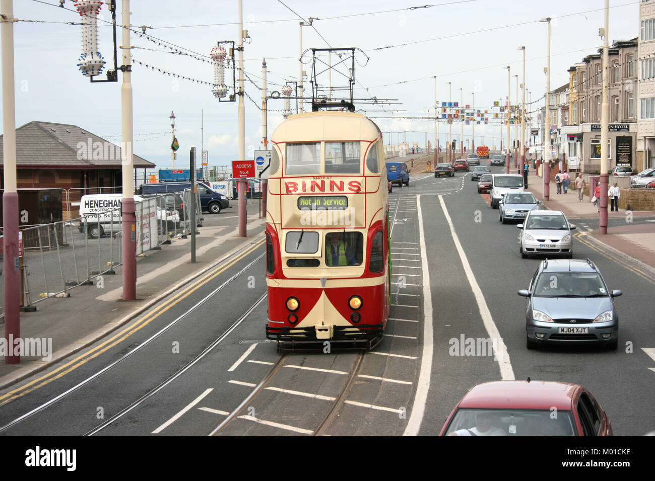 Blackpool number 703 in Sunderland number 101 - 1934 Balloon Car type ...