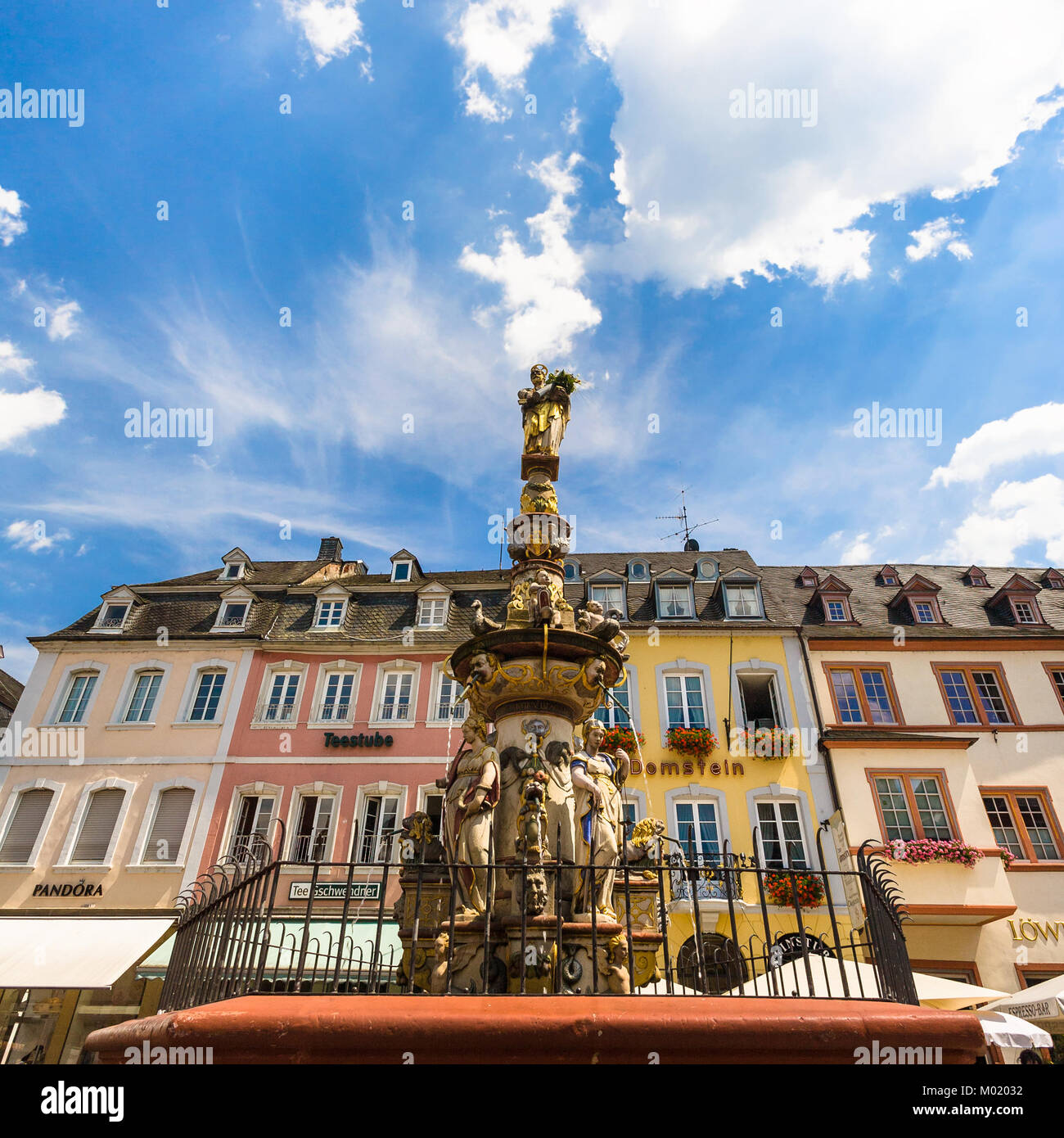 Petrus fountain hi-res stock photography and images - Alamy