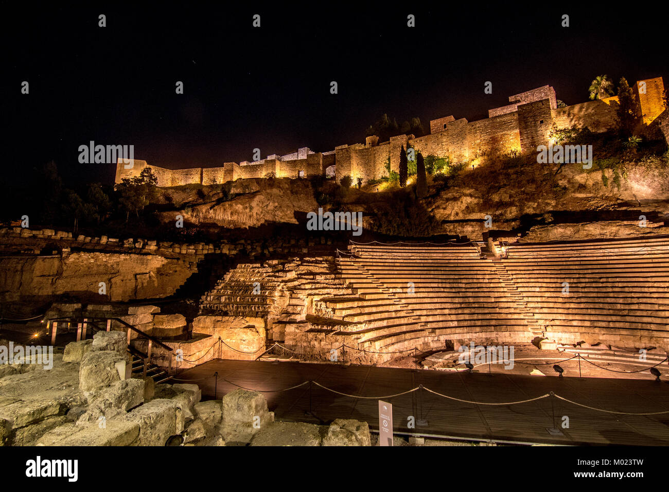 Medieval amphitheater hi-res stock photography and images - Alamy
