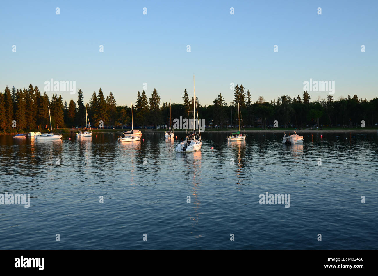 Clear lake manitoba hires stock photography and images Alamy