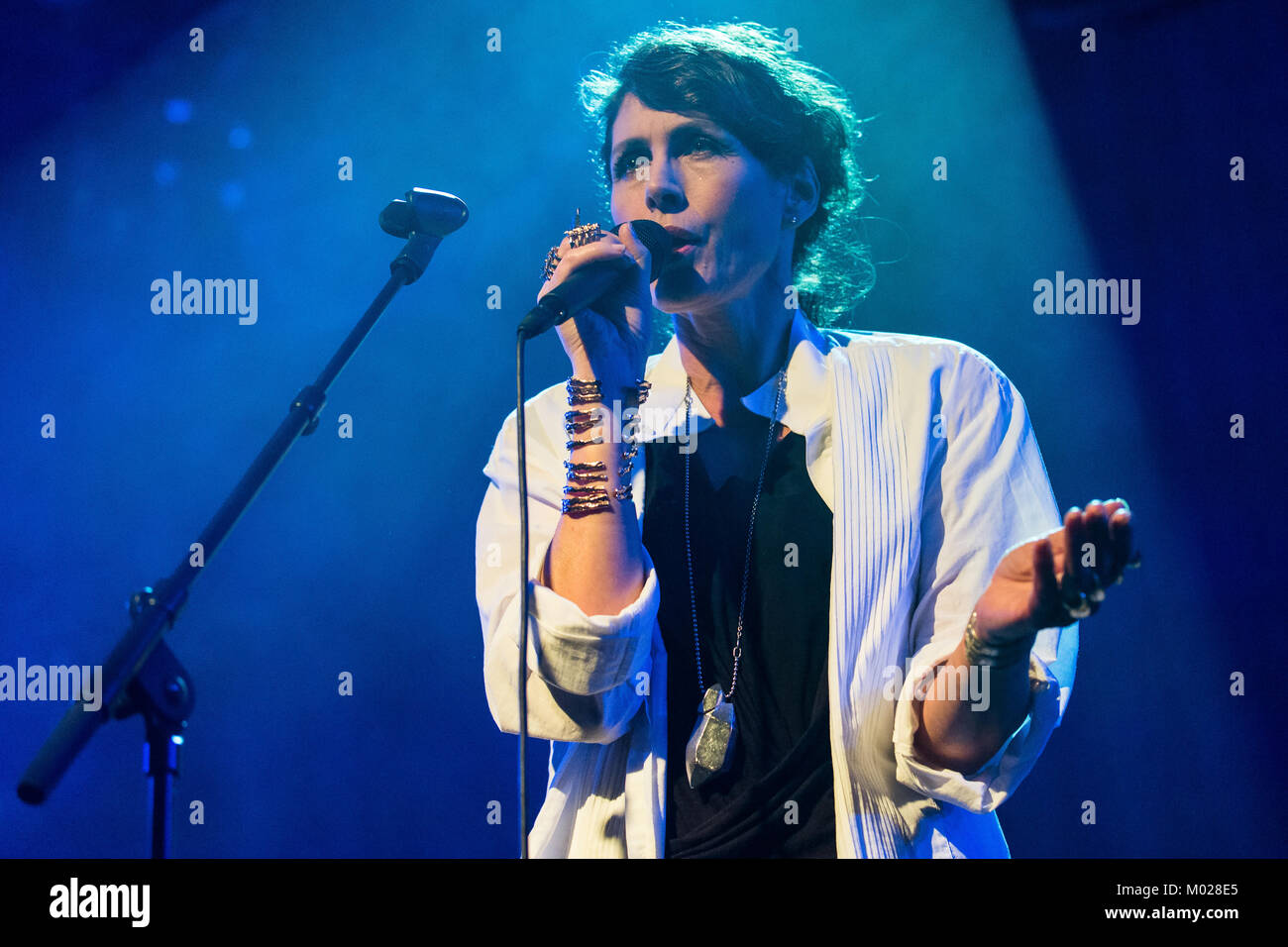 The Norwegian singer, songwriter and musician Kari Bremnes performs a live  concert at Parkteatret in Oslo. Norway, 06/11 2013 Stock Photo - Alamy