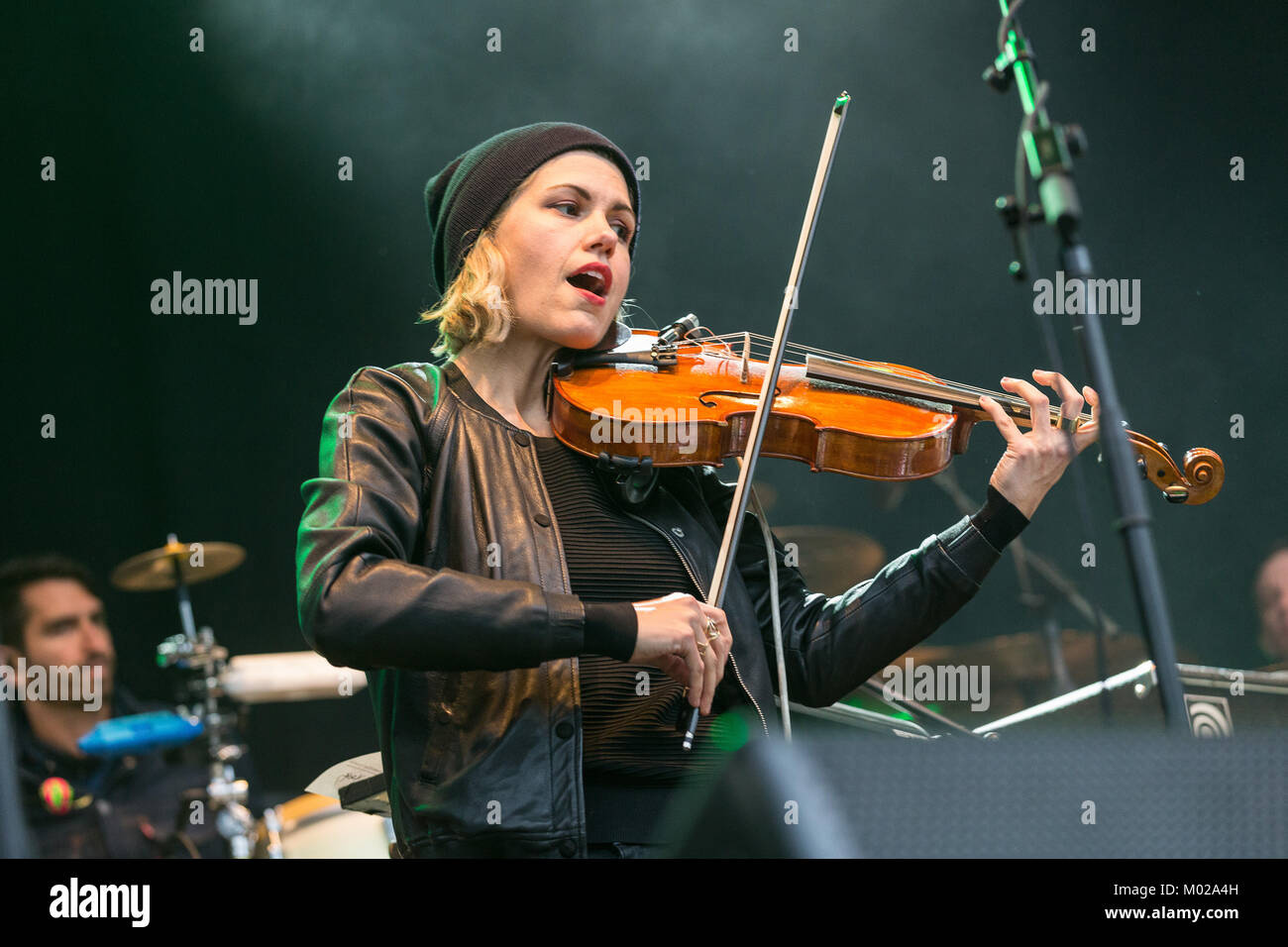 The American indie rock band Modest Mouse performs a live concert at the Norwegian music festival Piknik i Parken in Oslo. Here musician Lisa Molinaro on violin is pictured live on stage. Norway, 28/06 2015. Stock Photo