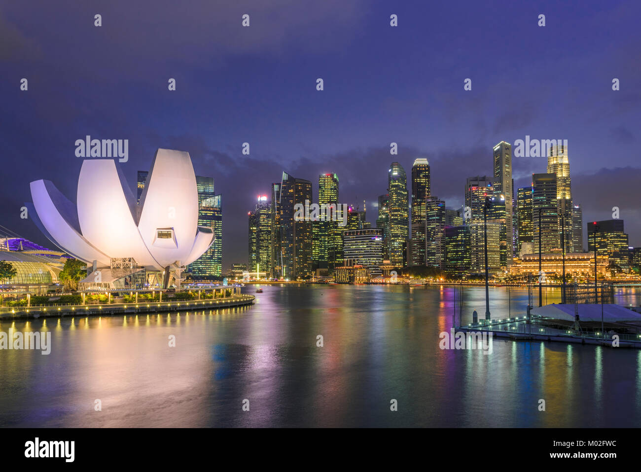 City skyline by marina reservoir hi-res stock photography and images ...
