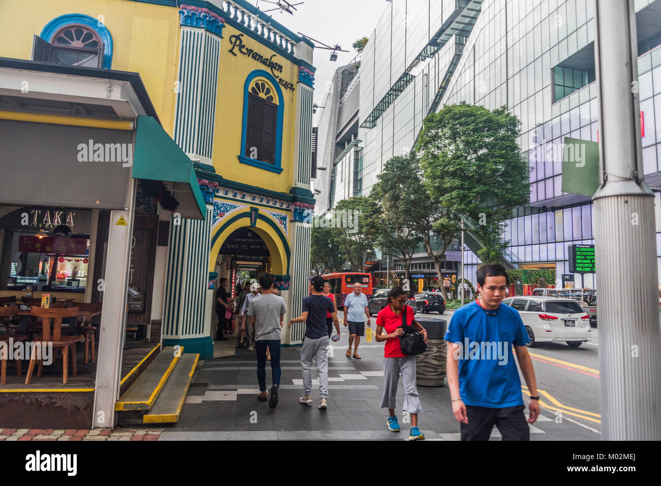 people in the streets of Singapore Stock Photo