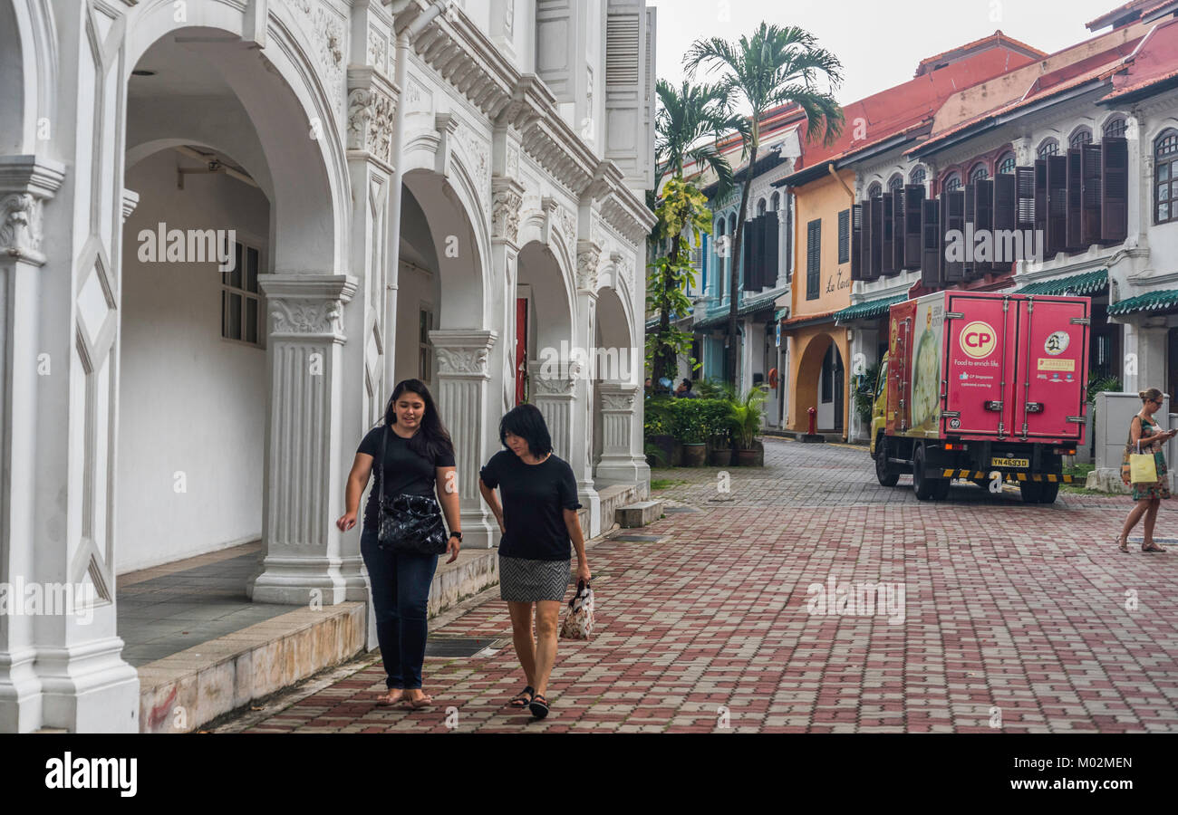 people in the streets of Singapore Stock Photo