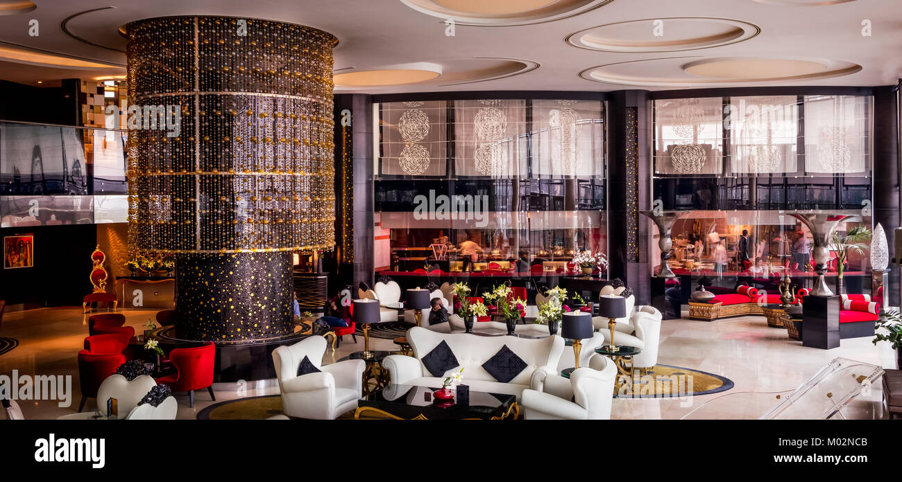 Lounge luxury bed hi-res stock photography and images - Alamy