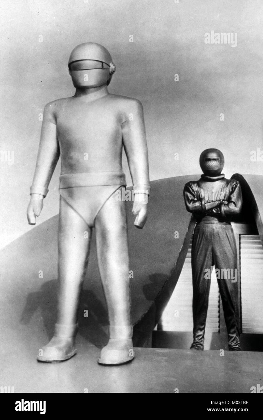 The day the earth stood still 1951 hi-res stock photography and images ...