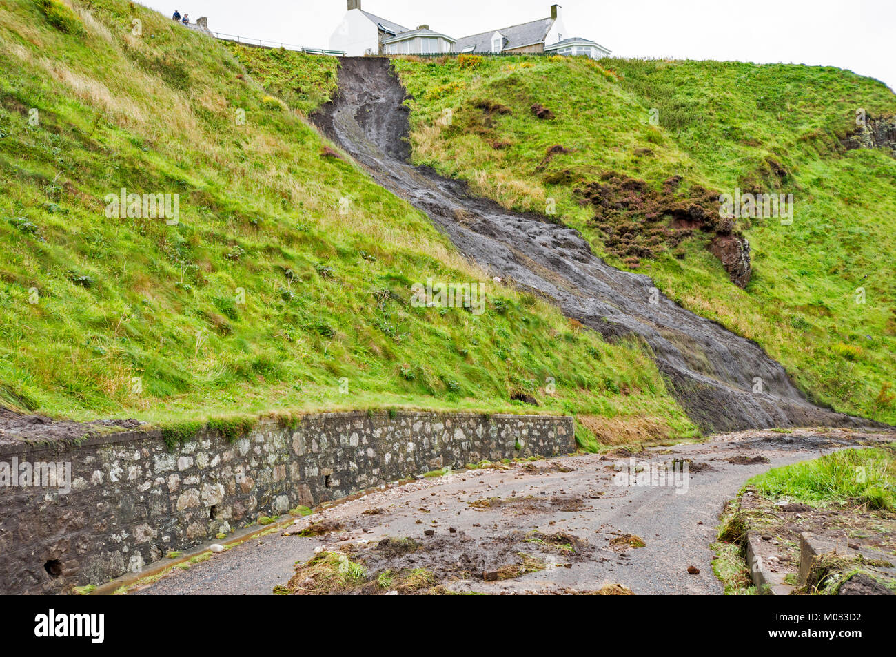 PORTKNOCKIE MORAY SCOTLAND LANDSLIPS FROM CLIFFS INTO THE HARBOUR AREA DUE TO SEVERE RAINFALL SEPTEMBER 2017 NO.7 Stock Photo