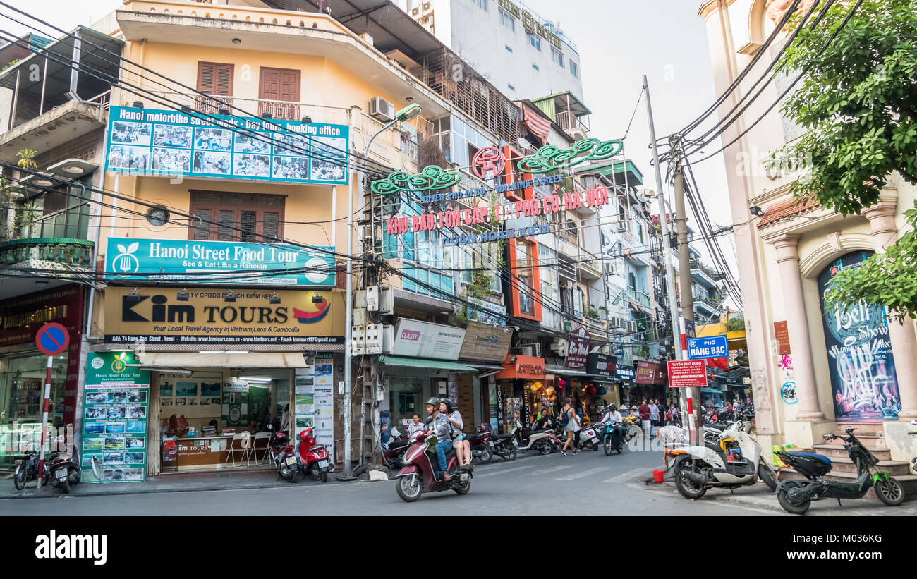 Hanoi old quarter architecture hi-res stock photography and images - Alamy