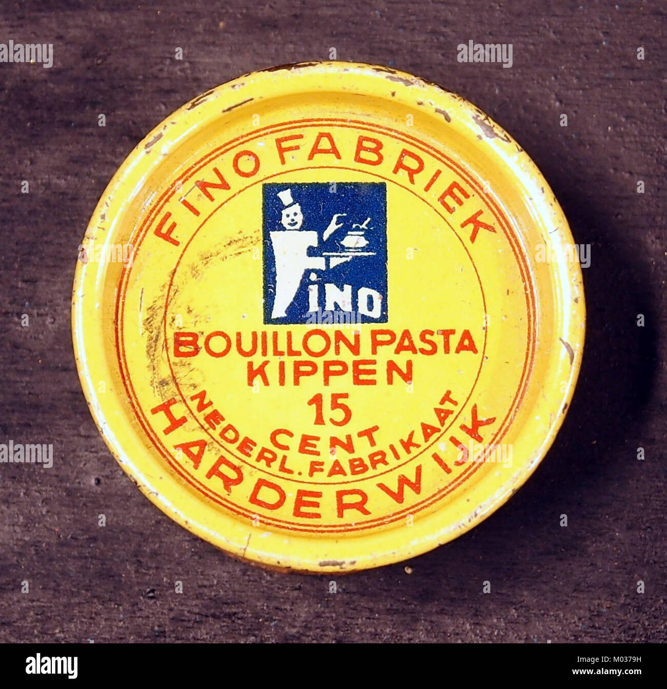 Bouillon pasta kippen, Fino fabriek Harderwijk Stock Photo