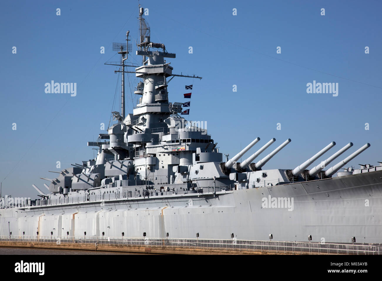 Wwii battleship hi-res stock photography and images - Alamy