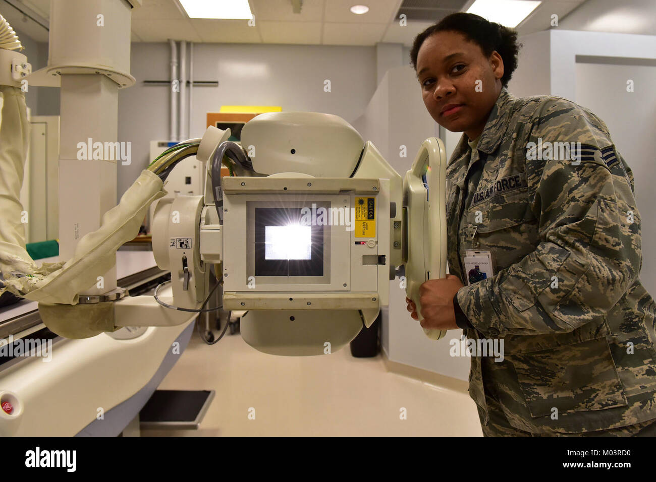 air-force-senior-technologist-hi-res-stock-photography-and-images-alamy