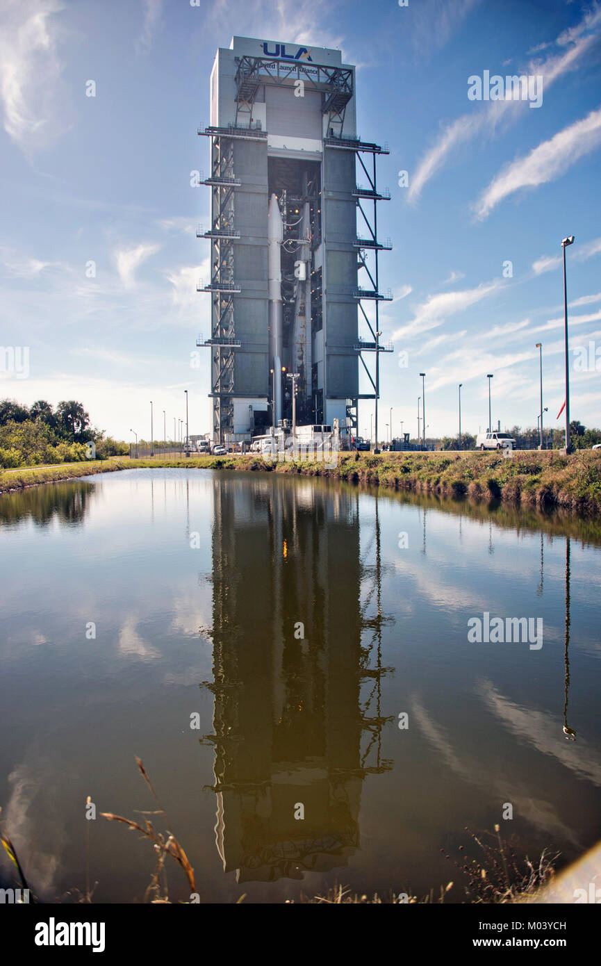 Cape Canaveral Air Force Station, Florida, USA. January 17, 2018 A United Launch Alliance Atlas V rocket carrying the SBIRS GEO Flight 4 payload is rolled out in preparation for launch at Space Launch Complex 41 Cape Canaveral Air Force Station January 17, 2018 in Cape Canaveral, Florida. The Space Based Infrared System mission for the U.S. Air Force is scheduled to launch on January 18th. Credit: Planetpix/Alamy Live News Stock Photo