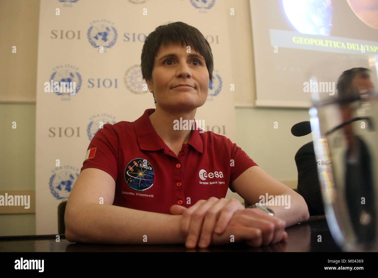 Rome, Italy. 18th Jan, 2018. 18.01.2017. Rome, Italy: the astronaut Samantha Cristoforetti, guest at the Sioi headquarters in Rome, at the conference for the presentation of the x edition of the Masters in institutions and space poles 'traveling among the stars: from the Moon to Mars'. Credit: Independent Photo Agency/Alamy Live News Stock Photo