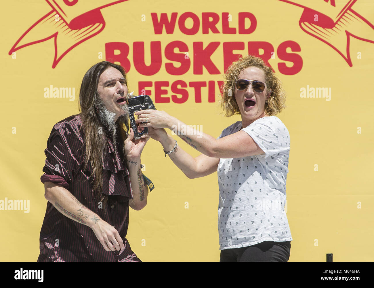 Sideshow performer hires stock photography and images Alamy