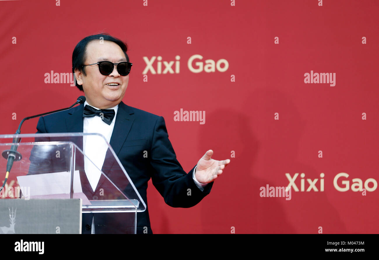 Los Angeles, USA. 18th Jan, 2018. Chinese director Gao Xixi addresses his print ceremony in the forecourt of the TCL Chinese Theatre in Los Angeles, the United States, Jan. 18, 2018. Credit: Li Ying/Xinhua/Alamy Live News Stock Photo