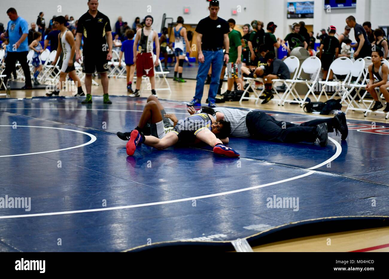 Teens wrestling hires stock photography and images Alamy