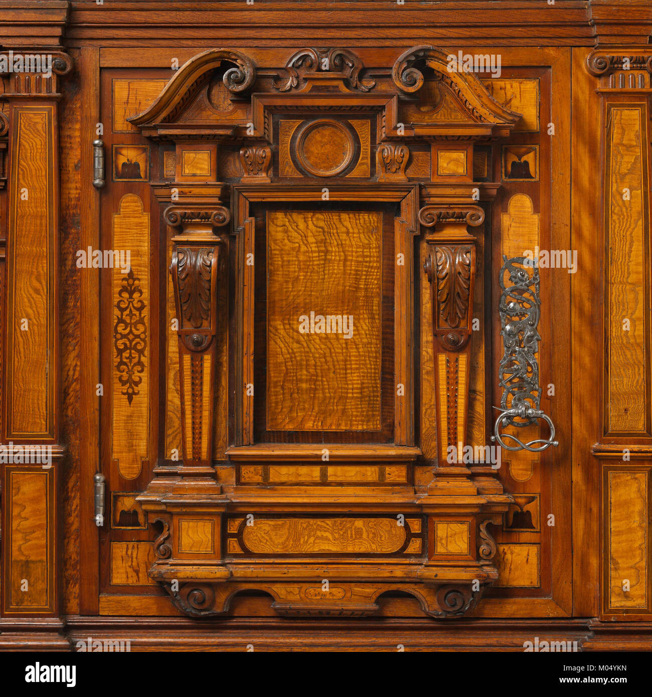 (Fassadenschrank) MET DP106611 Stock Photo Alamy