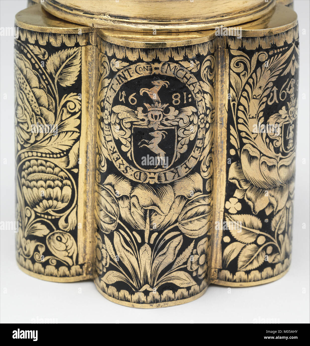 Example Cannister The canister displayed in the collection of the Metropolitan Museum of ...