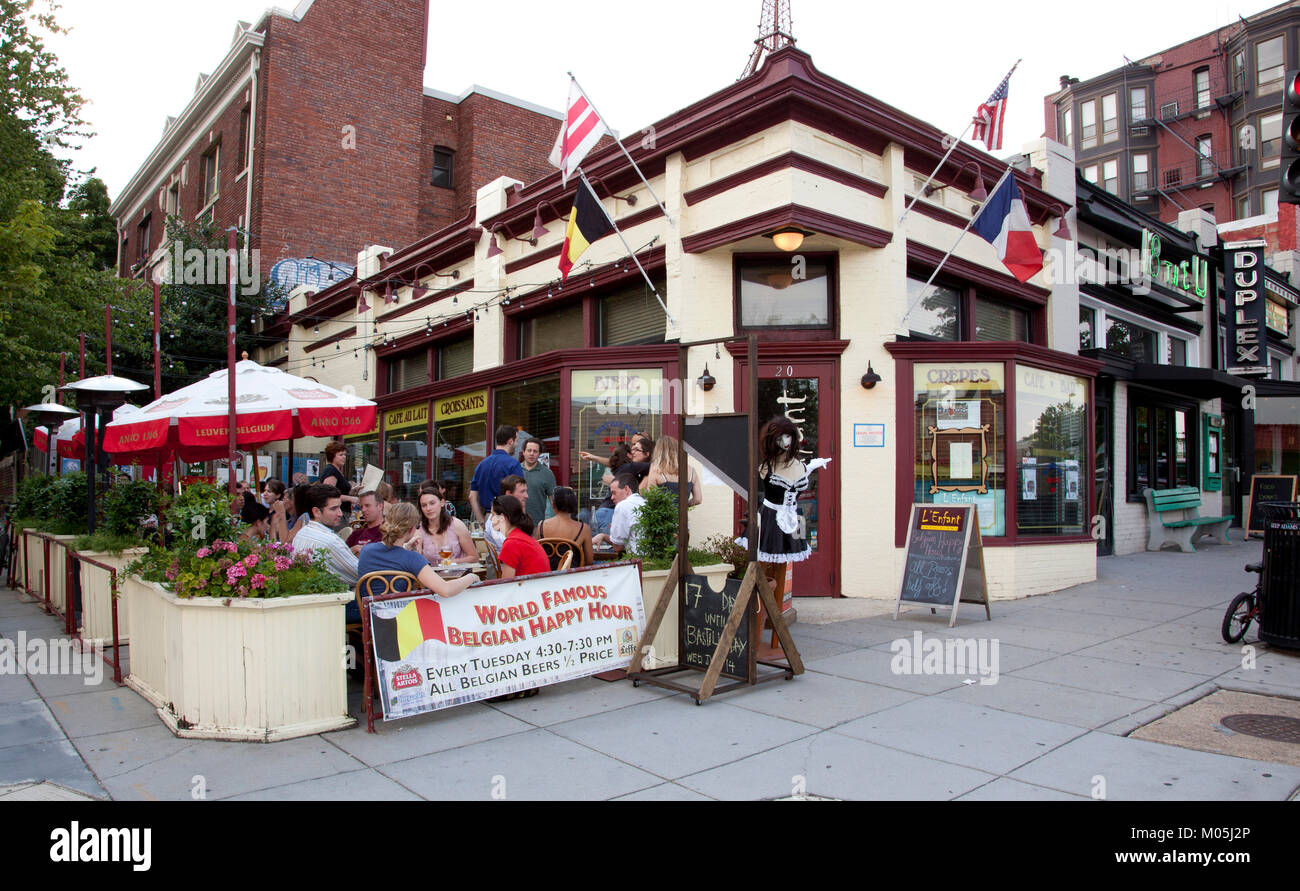 Diners seated Outside Tables at DC Restaurant Stock Photo Alamy